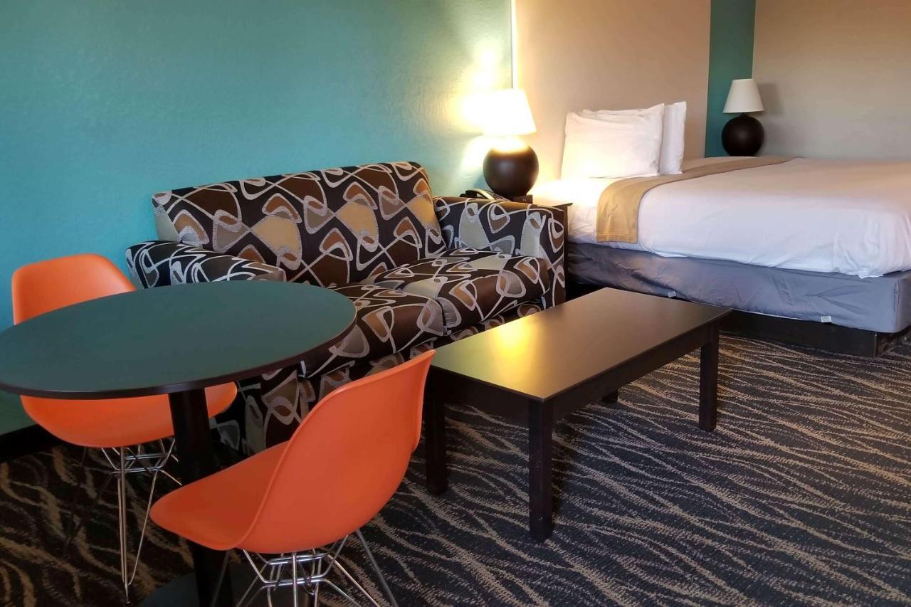 Howard Johnson By Wyndham Houston Hobby Airport Exterior photo