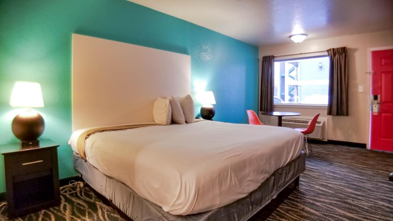 Howard Johnson By Wyndham Houston Hobby Airport Exterior photo