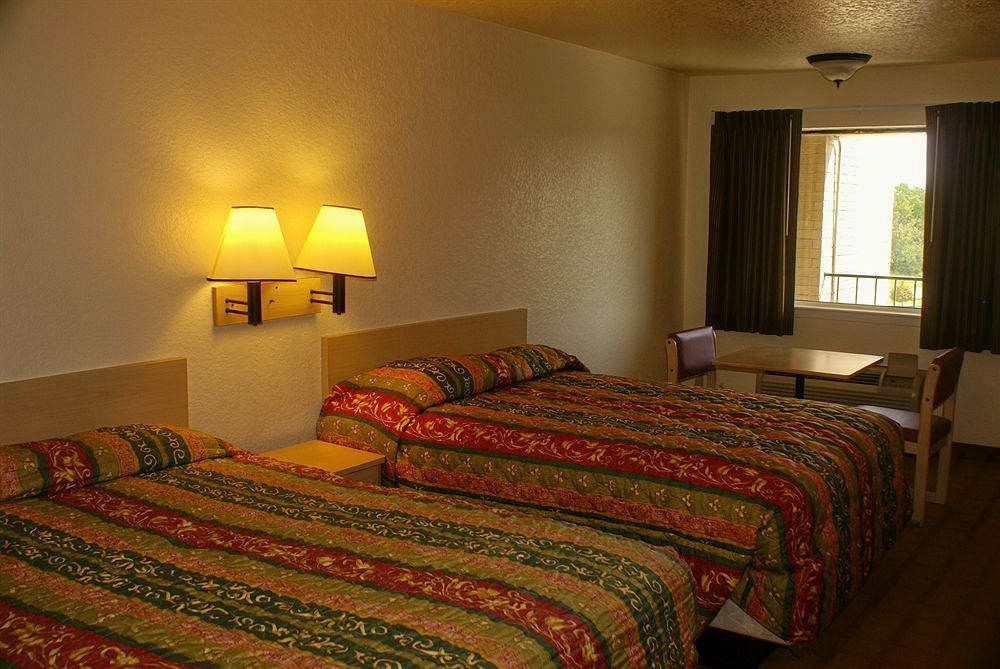 Howard Johnson By Wyndham Houston Hobby Airport Exterior photo