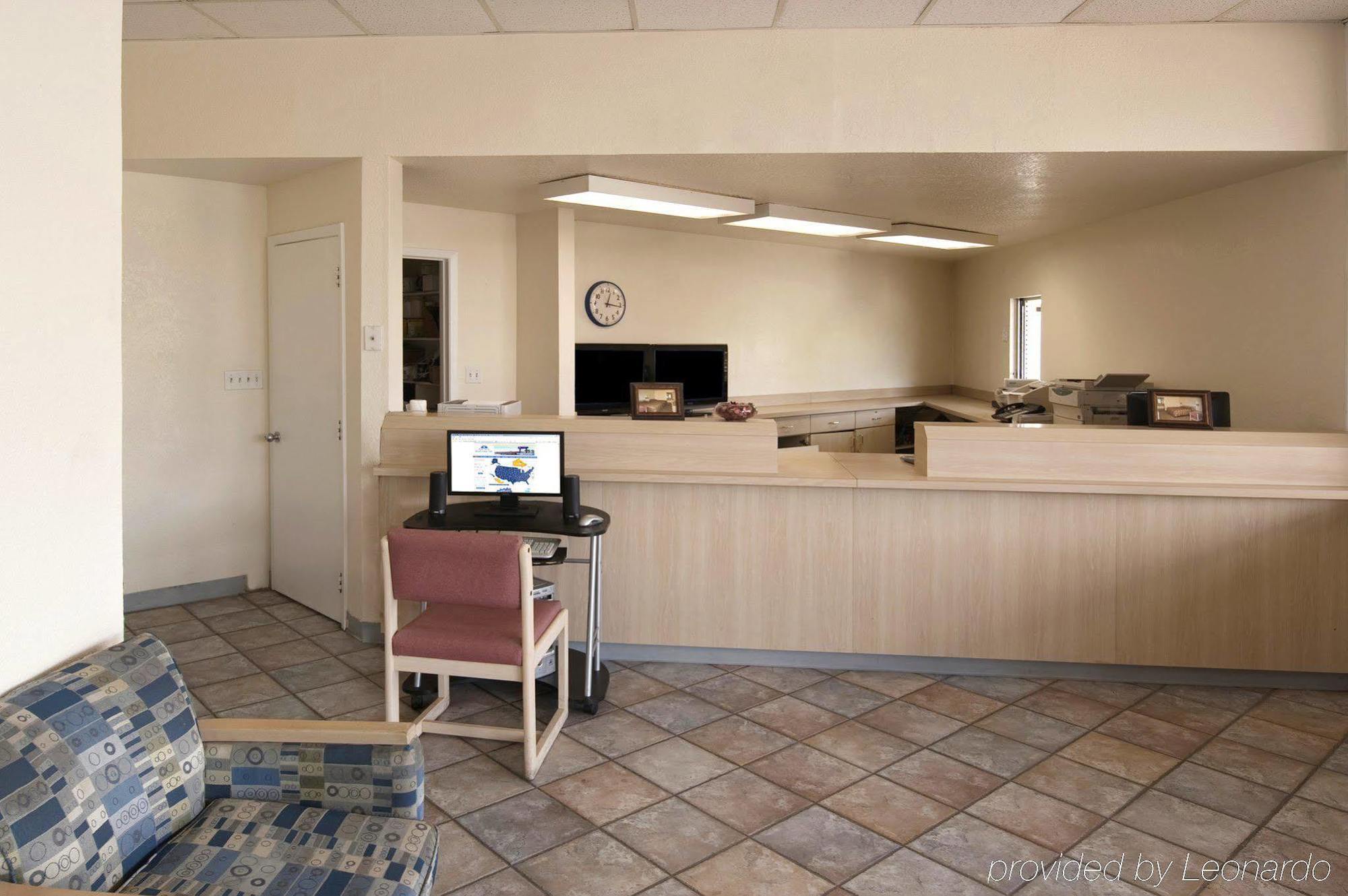 Howard Johnson By Wyndham Houston Hobby Airport Interior photo